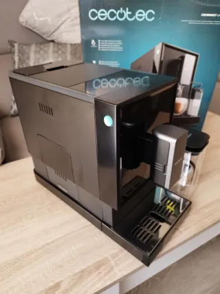 Cafetera superautomática Cecotec Cremmaet Latte