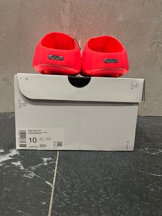 Nike Mind 001 Solar Red