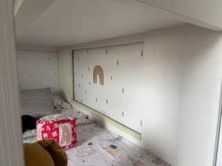 Literas de madera con colchones