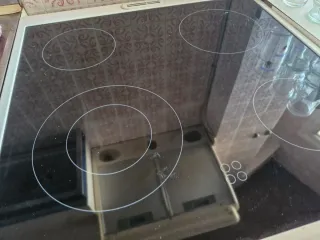 Cocina vitrocerámica y horno AEG