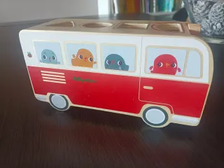 Autobús de madera marca  Lilliputiens