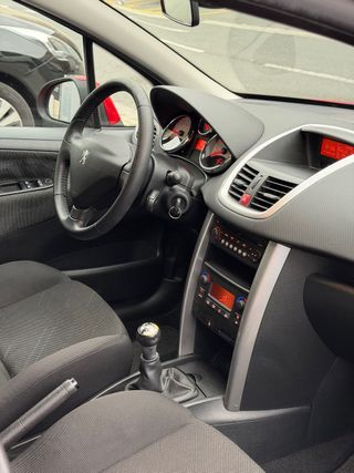 Peugeot 207  1.4 VTi 16v 95cv