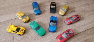 Lote 9 coches miniatura escala 1:43
