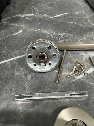 5 juegos de manillas de puerta con roseta