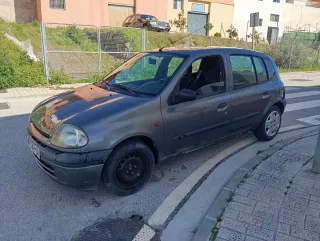 Renault Clio 1999