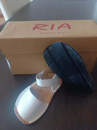 Menorquinas Ria barefoot Blancas Talla 21