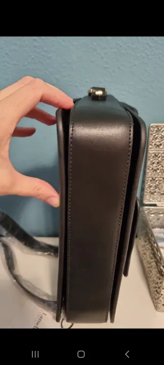 Bolso bandolera Guy Laroche negro