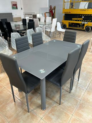 MESA DE CRISTAL GRIS + 6 SILLAS ACOLCHADAS NUEVA