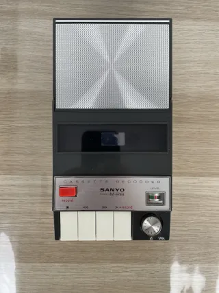 Registratore Sanyo M-26 Cassette Tape Recorder