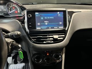 PEUGEOT 2008 Style 1.6 BlueHDi 73KW 100CV