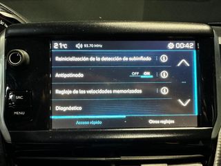 PEUGEOT 2008 Style 1.6 BlueHDi 73KW 100CV