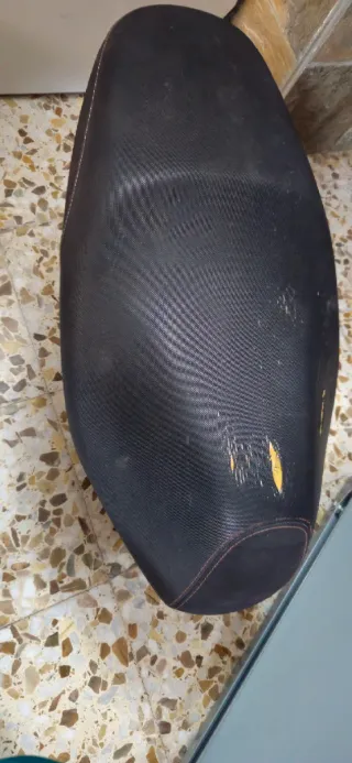 Depósito Gasolina Yamaha Neox Negro y Verde