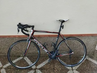 Bicicleta de carretera Focus