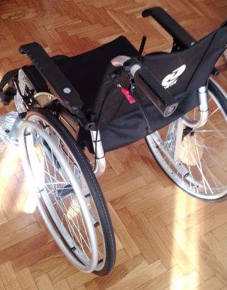 Silla de Ruedas Forta Line ligera. NUEVA.