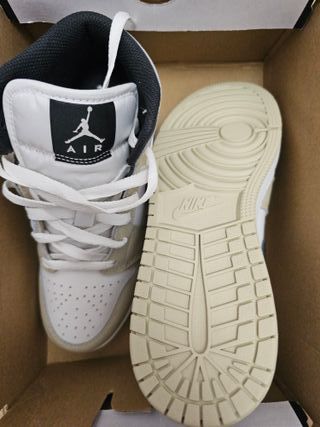 Zapatillas Nike Air Jordan 1 MID Originales