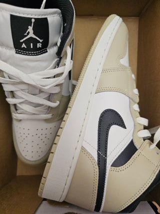 Zapatillas Nike Air Jordan 1 MID Originales