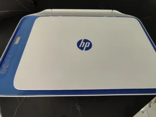 Impresora HP Blanca y Azul