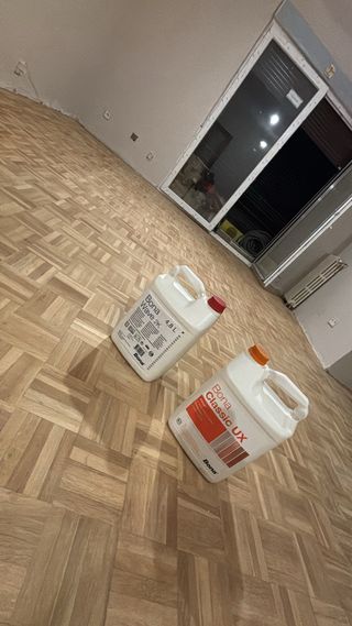 Acuchillado y barnizado de suelos de madera