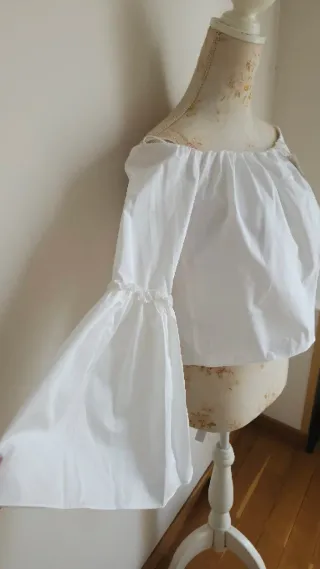 Camisa Zara Hombros Descubiertos Blanca