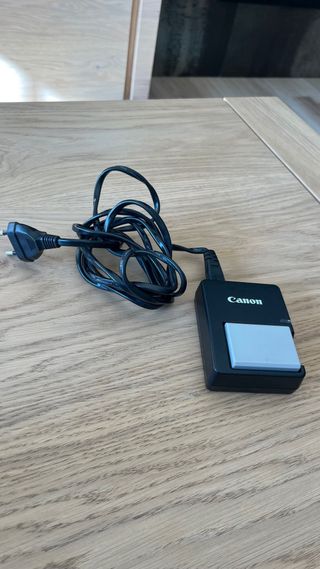 Cámara Canon EOS 1000D