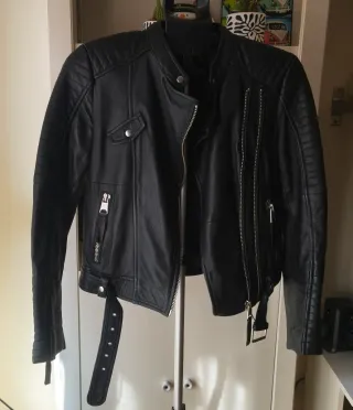 Chaqueta cuero Zara Talla S