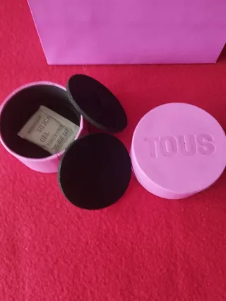 Bolsa y caja Tous fucsia