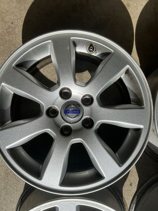 Llantas Volvo 16 pulgadas