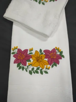 Conjunto Panos Cozinha Flores Bordadas Algodão