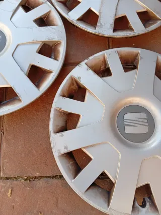 Tapacubos Seat 15 Ibiza 6J llanta chapa25