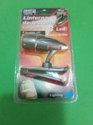 Linterna LED Lectura con Pinza 3 Led y atril march