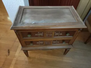 Muebles clásicos de madera