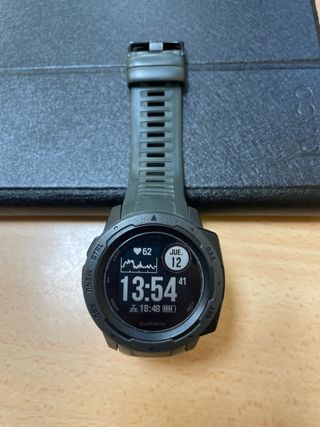 Garmin Instinct gris
