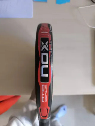 Pala Nox AT10 Genius Agustín Tapia 18k