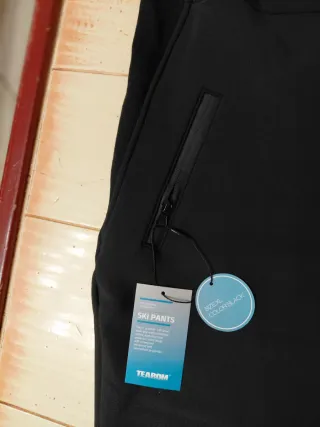 Salopette da sci nera