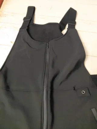 Salopette da sci nera