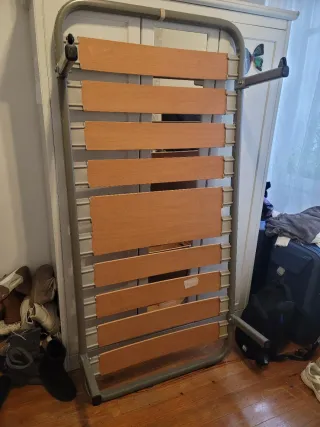 Somier cama metálico y madera