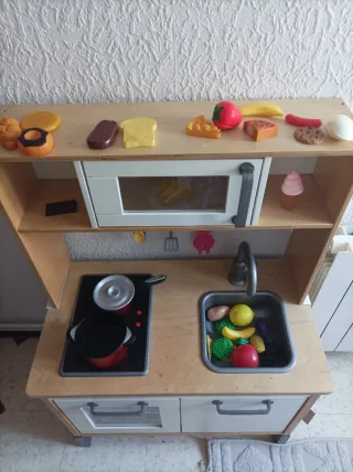 Cocina infantil de juguete