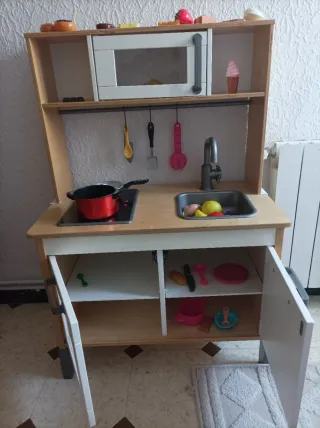 Cocina infantil de juguete
