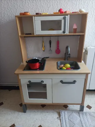 Cocina infantil de juguete