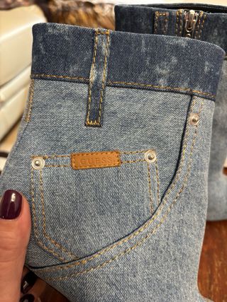 Stivaletti Guess in denim tacco