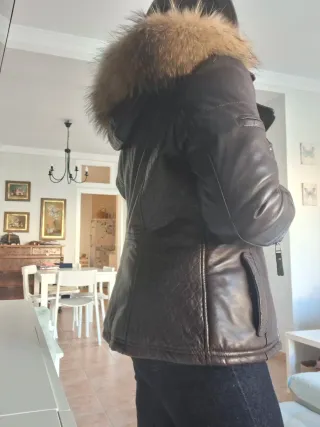 Cazadora mujer de piel muy calentita esta forrada