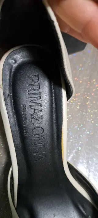 Scarpe donna eleganti con fibbia dorata