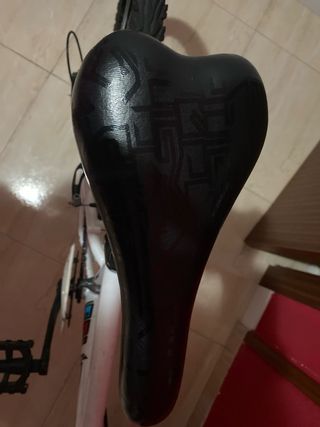 Bicicleta BTWIN Blanca