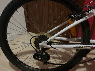 Bicicleta BTWIN Blanca