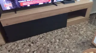 Mueble TV largo