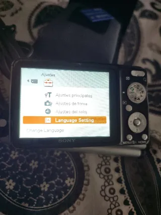 Cámara Sony Cyber-shot Full HD 1080