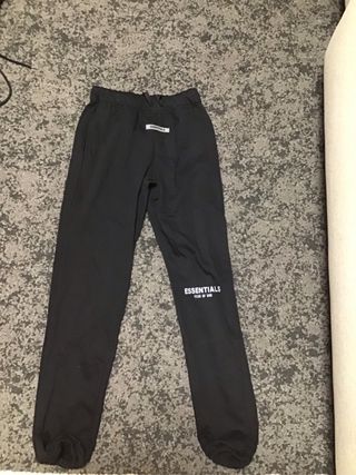 Pantalón Chándal Essentials Negro