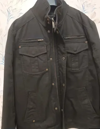 Chaqueta militar negra