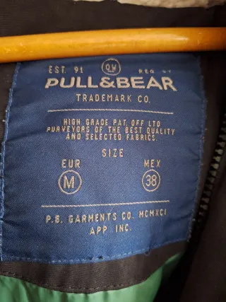 Chaquetón invierno Pull&Bear capucha Talla M