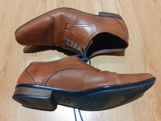 Zapato vestir cuero con tacon talla 41